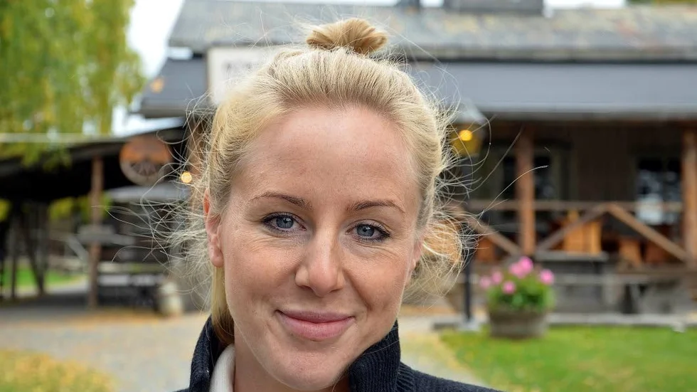 Rutinerad. Det är Lina Ax som driver produktionsbolag med sin make sedan några år tillbaka.