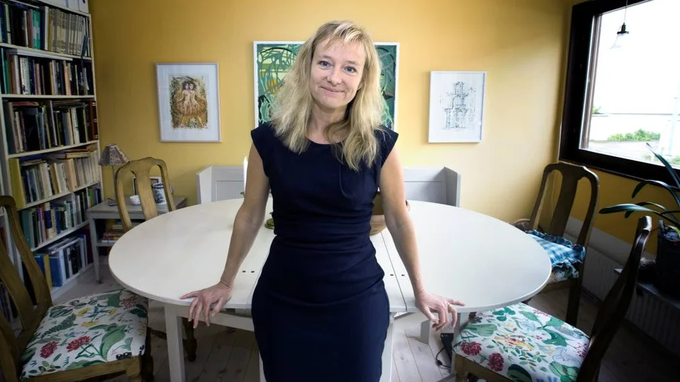 Konst. – Man kan passera en tavla i åratal utan att den säger något. Men så en dag öppnar den sig för en. Det är en märklig känsla: något har hänt i livet som gör att man plötsligt förstår bilden bättre, säger Anna Ehn som tycker mycket om att fundera och berätta kring konst.