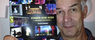 Har staden som scen
