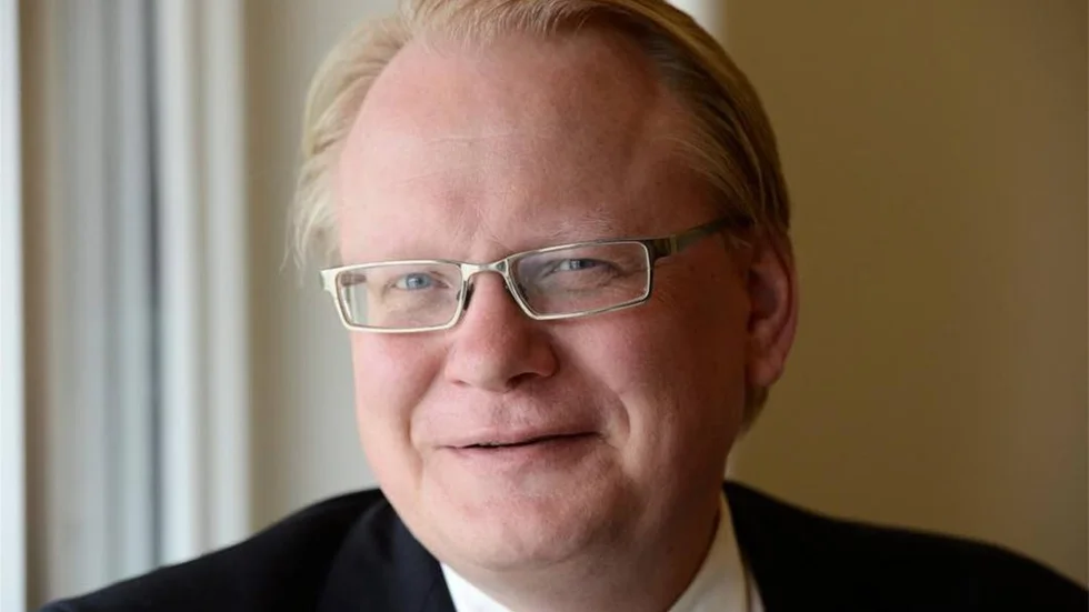Peter Hultqvist (S)