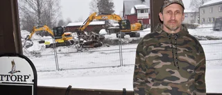 Saneringen i Boliden: Glad över att brandens rester grävs bort • ”Har varit en sanitär olägenhet”