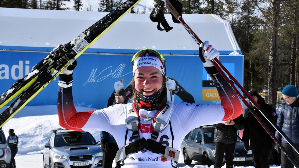 Sofia Henriksson får åka världscupen igen. Senaste tävlingen hon gjorde på touren var i Falun förra säsongen. Då blev hon 39:a på 10 km. 