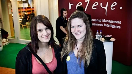 Emma Boman och Joanna Murphy besökte mässan.