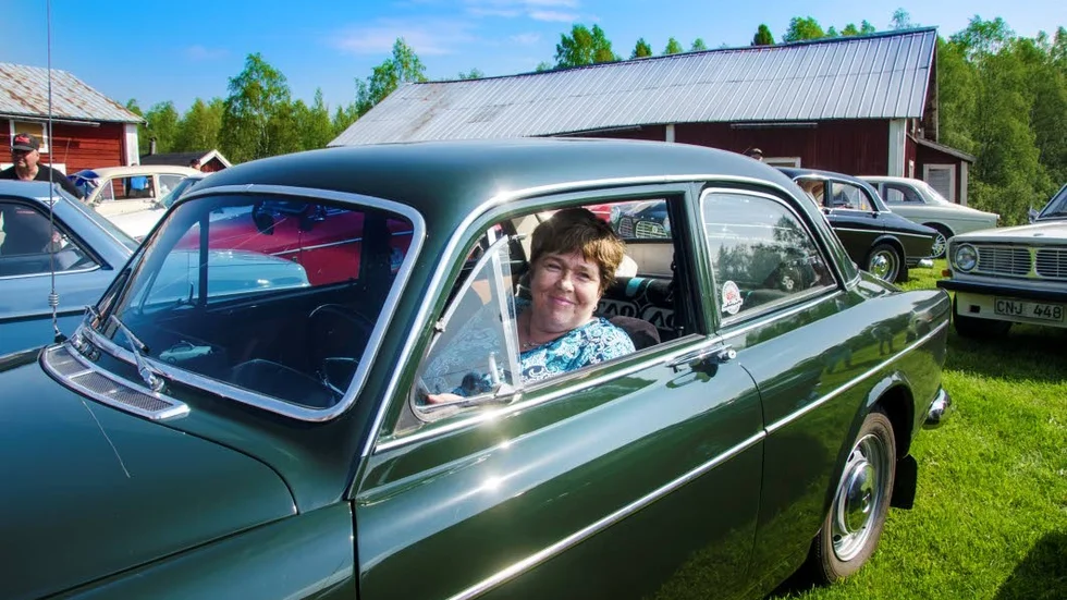Gunilla Eriksson i en Volvo Amazon från 1967.