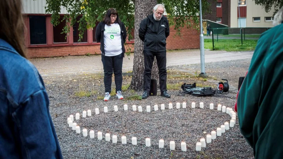 På tisdagskvällen hölls en ljusamnifestation för att uppmärksamma suicidpreventiva dagen.