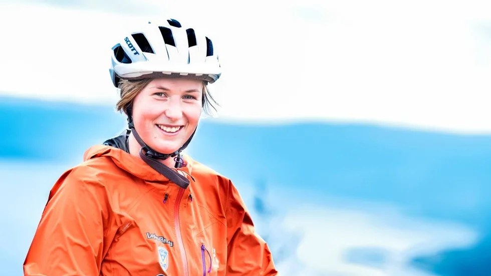 ”Cykla i fjällen är perfekt för den som tycker att vandring är lite för långsamt”, säger guiden Ida Löfgren.
