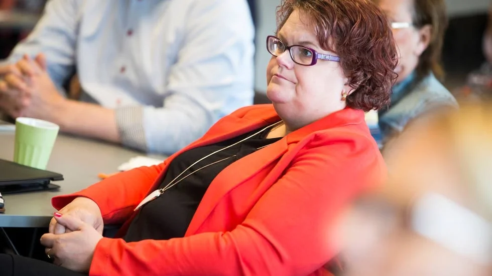 Ulrica Hammarström (S) inväntar åtgärdsplaner från utskotten för att få ordning på ekonomin.