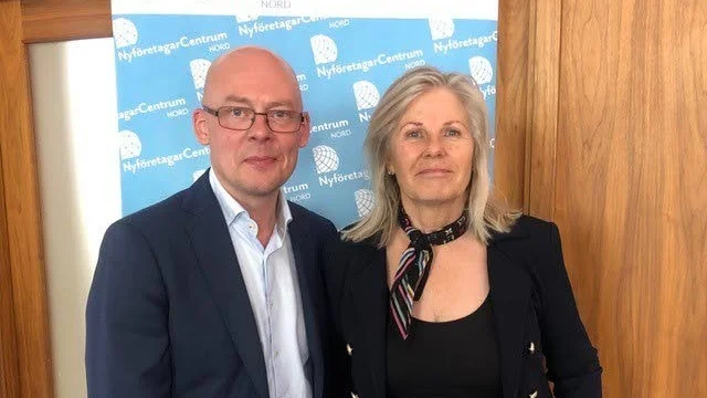 Majvor Müller tillsammans med sin efterträdare Peter Juntti.