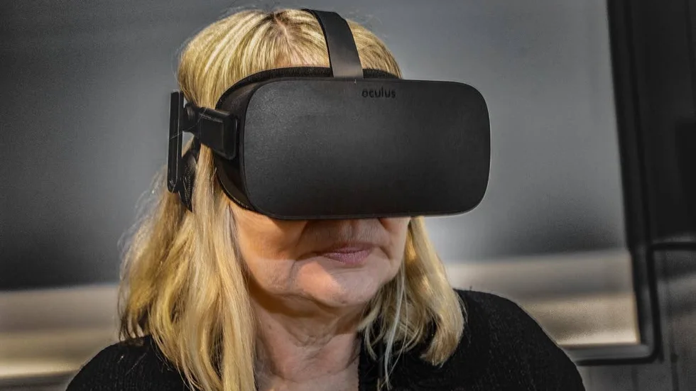 Lite sjösjukblev allt Susanne Sigroth-Lambe  under en utflykt i den virtuella verkligheten i Gamla Uppsala år 650.
