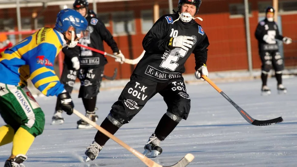 Målfarlig. Ett av ESK:s mål gjordes av Robert Skogevall.