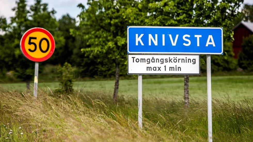 Knivstaborna kan via nätet ge svar  på frågor om aktuella ämnen från (S) och (Knivsta.nu).