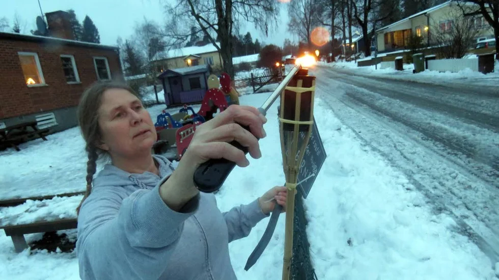 Anna Eriksson tycker att det är bra i Skyttorp, men att det borde snyggas till runt stationsområdet.