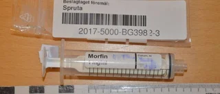 Sjuksköterska stal morfin