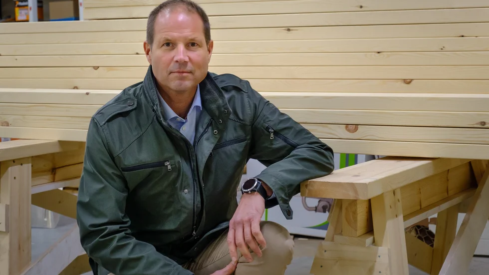 "Ett stort orosmoln på vår himmel är kalkbrytningen på Gotland. Vi behöver få ett besked i cementfrågan innan årets slut om huruvida vi får förlängt tillstånd", säger Erik Ranängen från Byggföretagen Norrbotten.