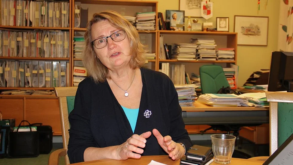 Kommunalråd Marie Wilén (C) betonar att Heby kommuns ekonomi fortfarande krisar.
