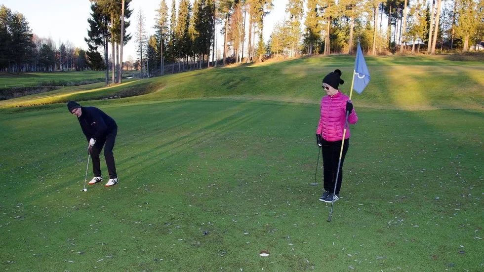 Ett historiskt golfslag. Bengt Brännvall tog chansen att spela på Bodens Golfbana som återöppnade under två dagar.