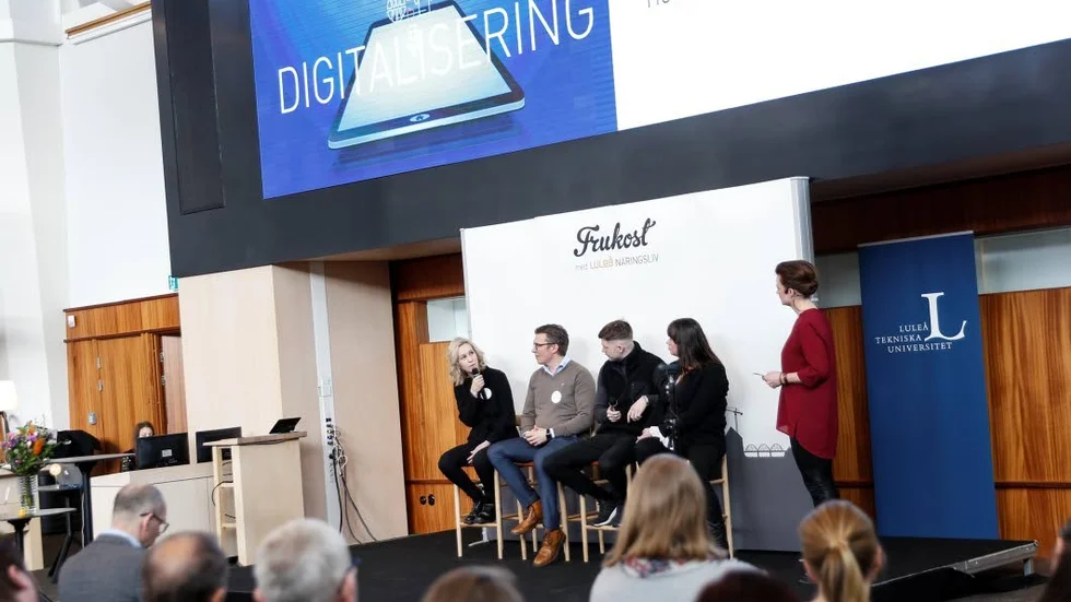Panelsamtal. Morgonens panel bestod av Helena Eriksson, Sweco, Anders Hallberg, Tromb, Jeaneth Johansson, Luleå tekniska universitet, och Jens Lundqvist, Lundqvist Trävaru. Moderator var Charlotte Lindmark.