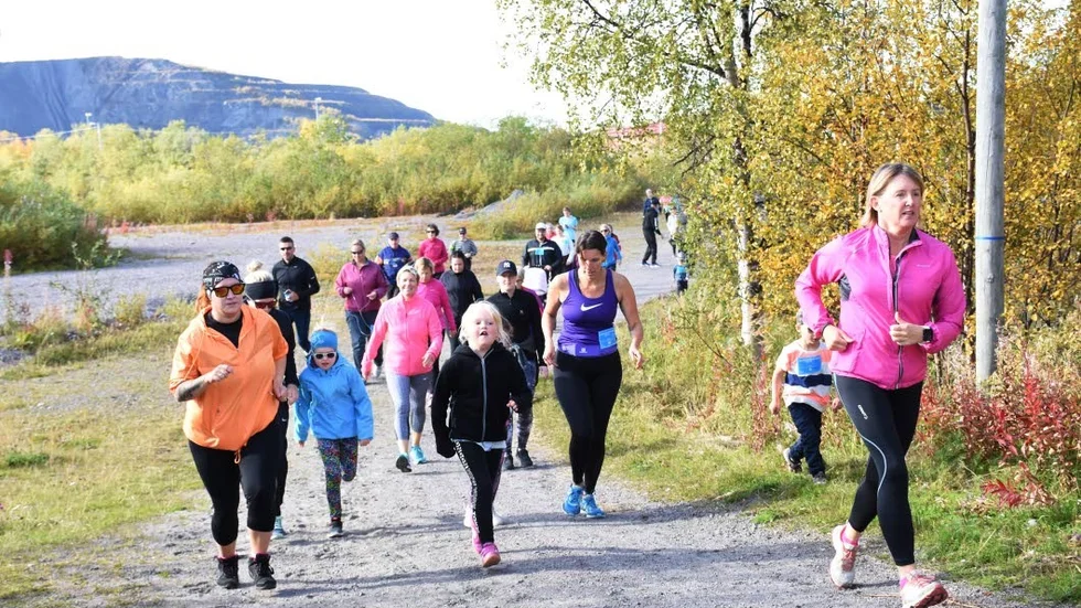 Sträckan var valfri och även sättet att ta sig runt. De flesta valde att jogga i det fina vädret.