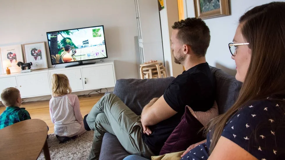 Hemma hos familjen Almevall har barnen begränsad speltid.