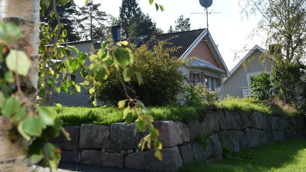 2015 förvärvade Luleå kommun fastigheten med tillhörande bostadshus för 4,8 miljoner kronor. Syftet med köpet var att få lite mer handlingsutrymme då stora infarten till Kronanområdet skulle tas fram.