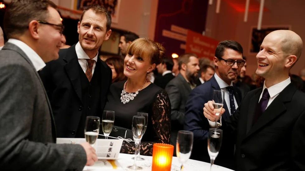 Samverkande. Facebookfolket Egon Schörling, Helena Sundberg och Joel Kjellgren hade loggat ut från veckans jobb för att fira Luleås näringsliv. Tillsammans med Patrik Appelgren, Vattenfall (tvåa från vänster).