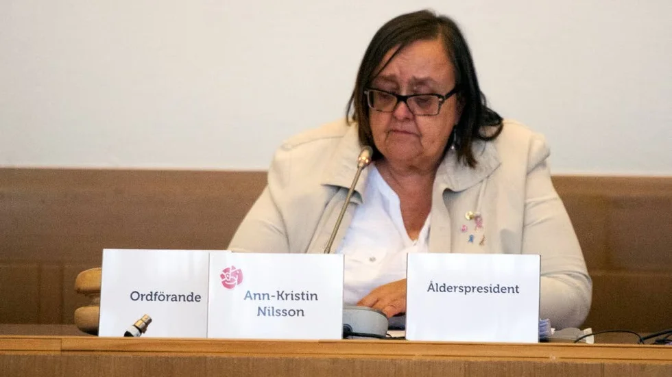 Ann-Kristin Nilsson, S-ombud, undrar varför förslaget dröjer.