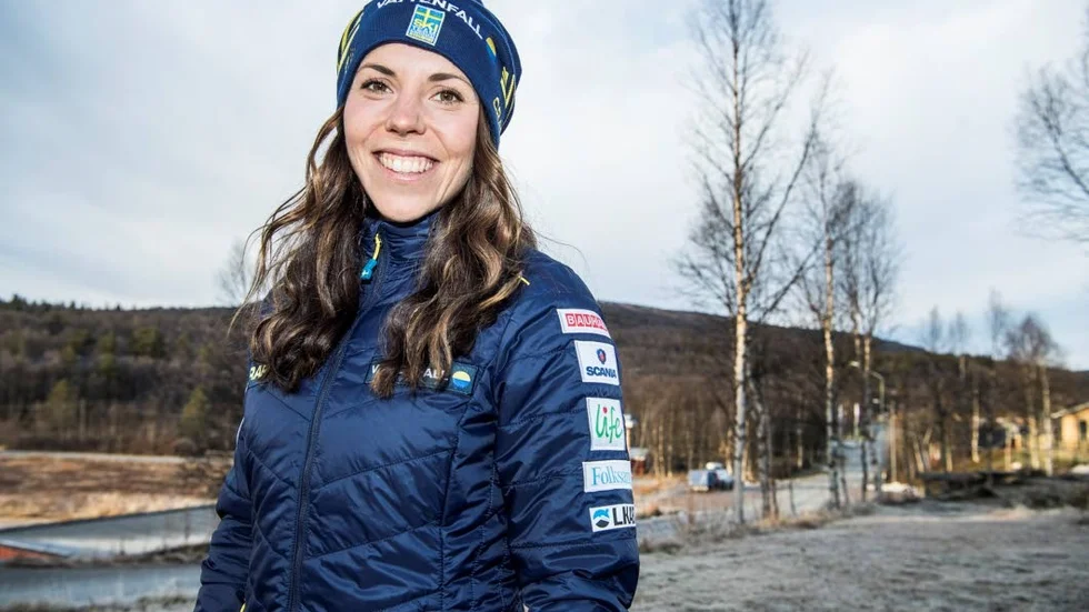 De svenska damerna har tagit 20 pallplatser på världscupen i vinter. Charlotte Kalla har tagit tre av dem. Hon är imponerad av sitt landslag, men tycker ändå att Norge är strået vassare.