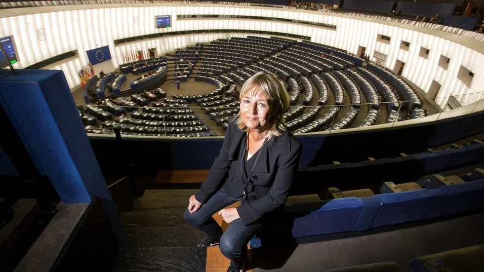 Sedan 2009 har Marita Ulvskog suttit i EU-parlamentet. Framåt sommaren lämnar hon över till nya krafter och är nöjd med vad hon varit med att åstadkomma under tio år. ”Vi har lyckats få till en ny lagstiftning som förhindrar lönedumpning och dålig arbetsmiljö i hela EU”, konstaterar hon.