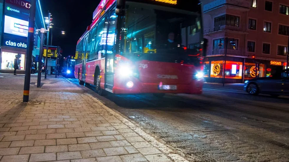 LLT:s linje sju har påverkats av vattenläckan. Trafiken fick dras om under tisdagsmorgonen.