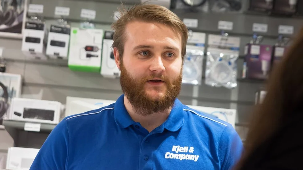 Oscar Moström, säljare på Kjell och company.