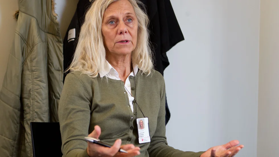 Rekryteringsläget av socionomer har förbättrats men en mängd föräldraledigheter ställer fortfarande till problem på individ- och familjeomsorgen, menar Christina Godarve, chef för avdelningen. 