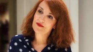 Författaren Elvira Lindos roman "Allt jag har kvar av livet" utspelas i Spanien efter Francos död.