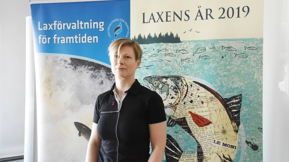 Charlotte Axén, forskare vid Statens Veterinärmedicinska Anstalt, menar att man inte kan se att tiaminbrist skulle ligga bakom laxdöden.