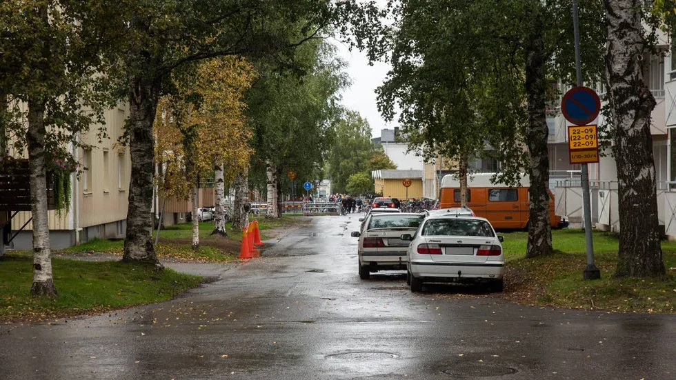 Vanligtvis är det bilar längs hela Mellangatan, enligt Beatrice Eklund.