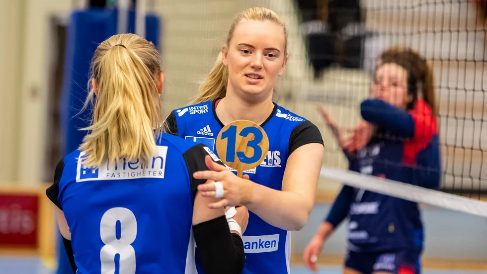 Hedda Broberg får stå vid sidlinjen igen när Sverige spelar semifinal mot Belgien på söndag i European Golden League.