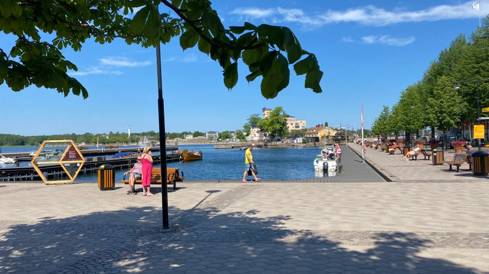 "Vi svenskar behöver lära oss hur värme fungerar och hur man kan skydda sig mot den." Det menar Elin Andersson som är utredare av miljöns påverkan på folkhälsan på Folkhälsomyndigheten. 
