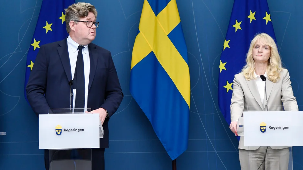 Justitieminister Gunnar Strömmer (M) på pressträff tillsammans med Charlotte von Essen, chef vid Säkerhetspolisen.