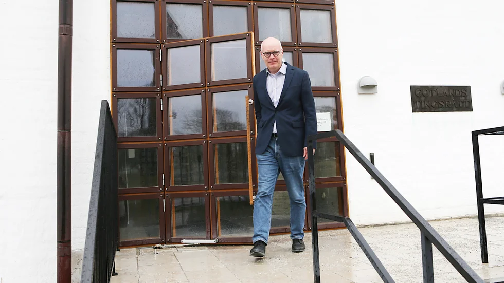 Efter att Gotlands tingsrätt blivit JO-anmäld medger lagman Johan Arvidsson att rätten ”inte har levt upp till de krav som allmänheten har rätt att ställa”.