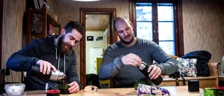 Med långfärdsskridskor på hal is
