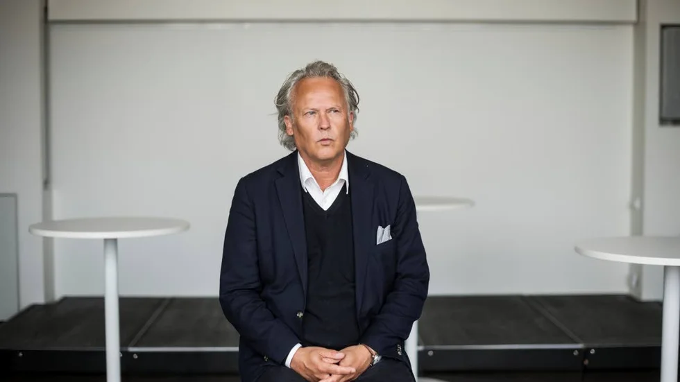 Klassiker. Klas Östergrens nya roman "I en skog av sumak" utropas av Kurirens recensent som en klassiker över 68-generationen.