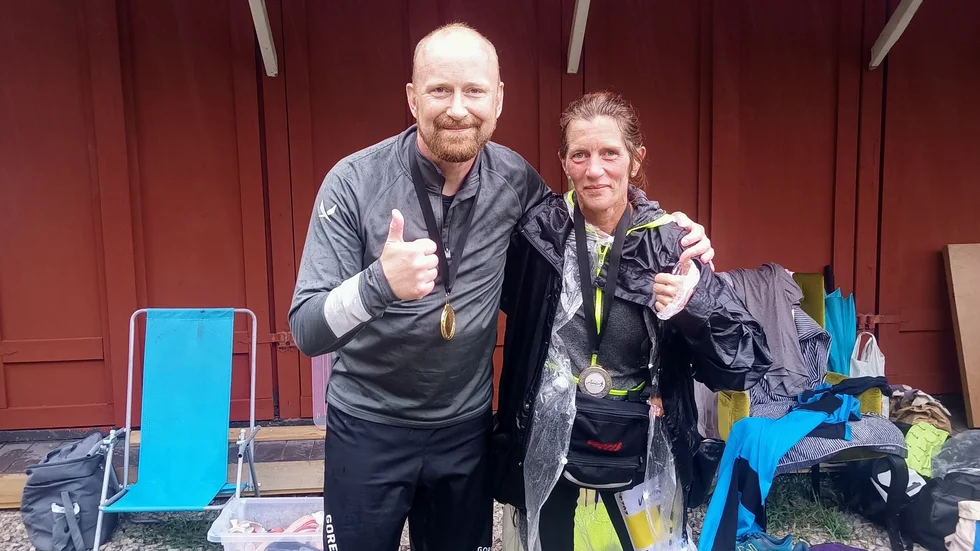 Efter 42 timmar valde Anna Hessel att bryta vilket gjorde att Anders Jungefors blev ensam kvar och tog hem segern. 