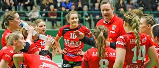 EHF-damerna fyller läktarna