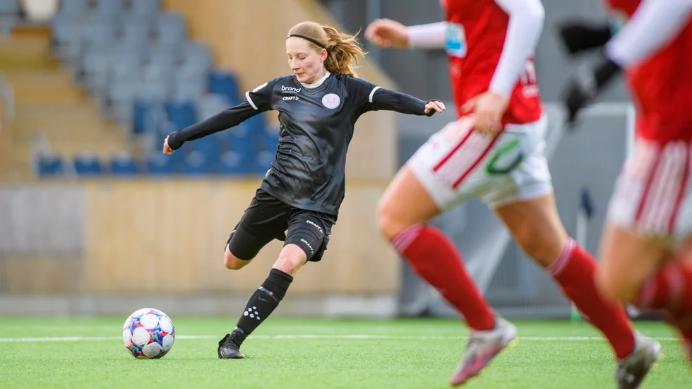Josefin Baudou längtar efter att få vara tillbaka på planen efter sin korsbandsskada.