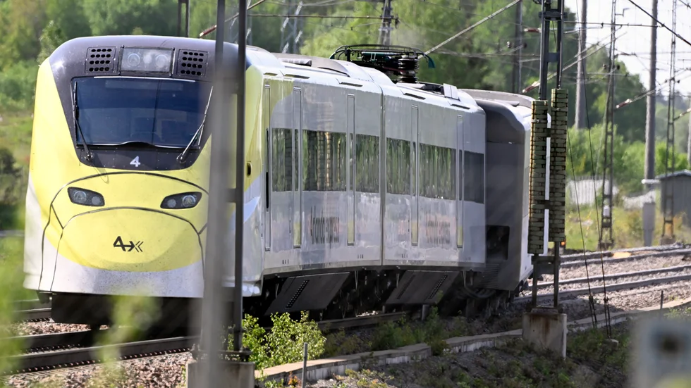 På onsdag kan tågen åter rulla in på Arlanda station efter urspårningen, men med halverad kapacitet.