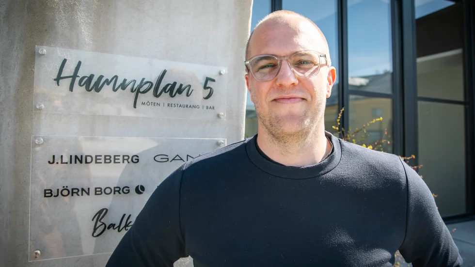 Anton Stendahl har stora planer för Hamnplan 5, både på lång och kort sikt. I sommar satsar man på en nattklubb i lokalerna, och på längre sikt vill man bygga ett hotell på fastigheten. 