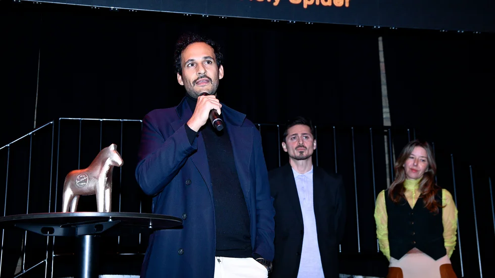 Regissören Ali Abbasi har prisats och lovordats för sin film "Holly spider". Här tar han emot priset för bästa film vid Stockholms filmfestival. Arkivbild.