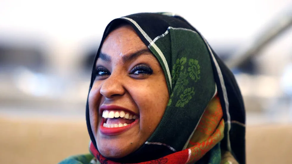 Utmaning. Att skaffa svenska kompisar är en utmaning. Man måste ta initiativ och bjuda på sig själv, anser Nihal Mohamed.