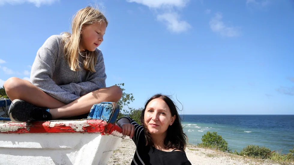 Helene Vik flyttade till USA år 2001 med sin man Daniel. Det som skulle vara en vistelse på två år är idag 22 år. Än finns inga planer på att flytta hem, men det finns en sak från Gotland hon inte klarar sig utan – Guteblandning.