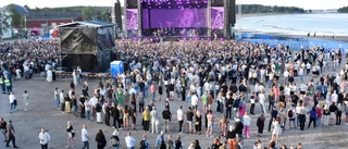 Misshandel och fylla på Håkan Hellströms konsert
