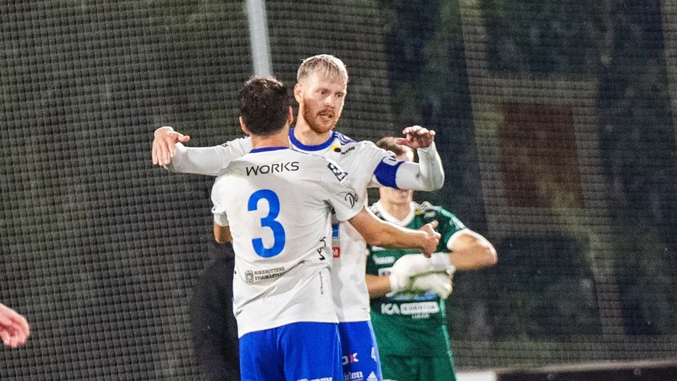 William Olausson och Martin Oscarsson nickade in var sitt mål mot Ytterhogdal.